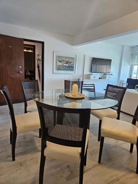 Departamento reciclado en venta Torre Marina I